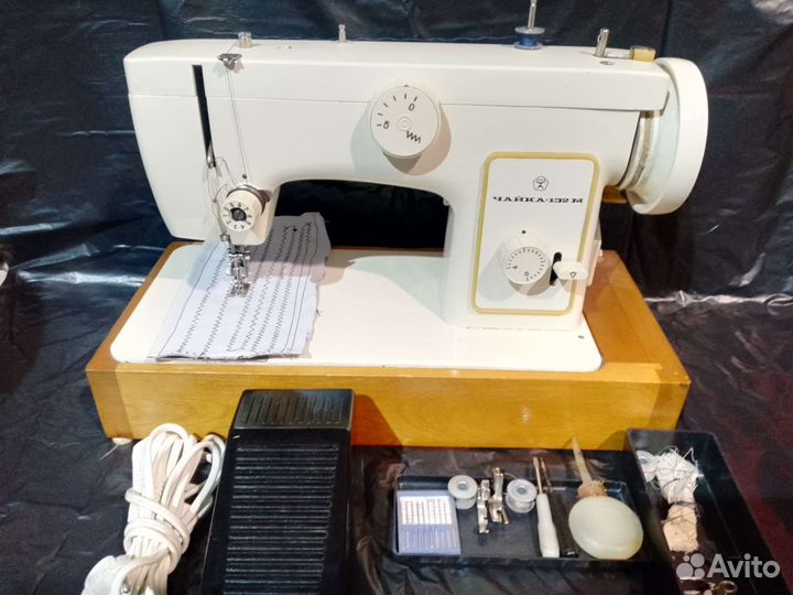 Швейная машина Чайка 132