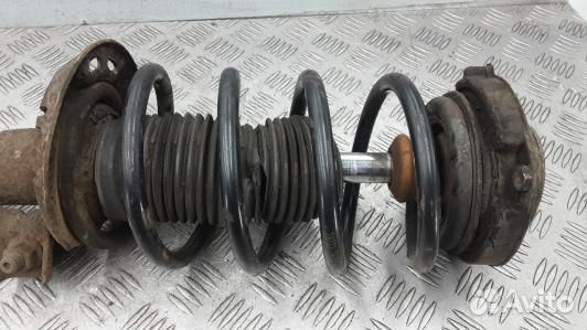 Стойка передняя левая volkswagen passat CC (ZNI11K