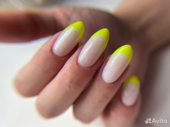 Маникюр с однотонным покрытием