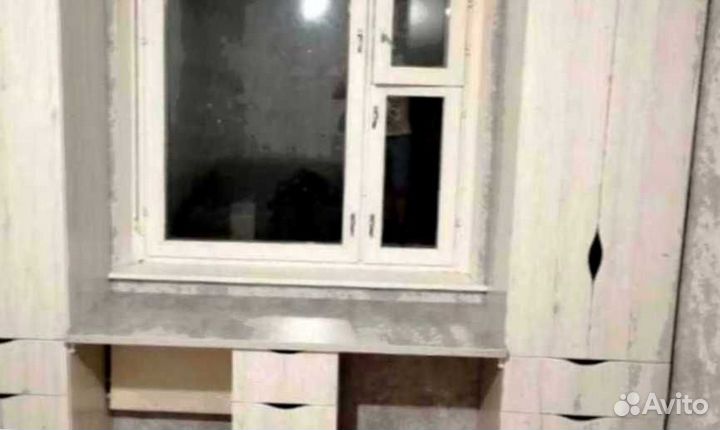 Рабочая зона у окна