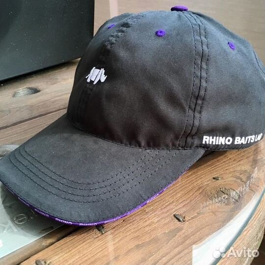 Брендовая бейсболка