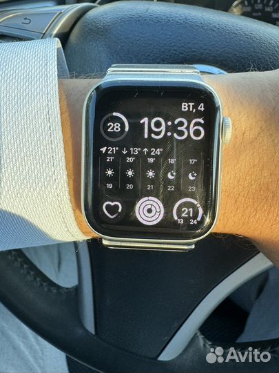 Продам Apple watch 5 44 Nike