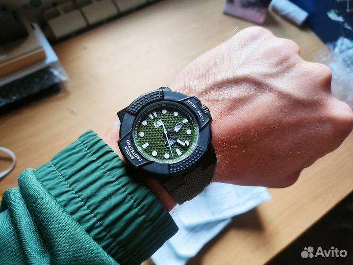 Бронебойные часы CAT caterpillar