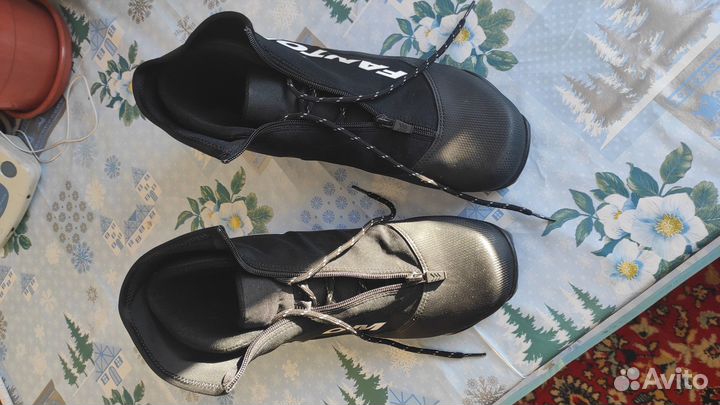 Лыжи беговые, крепления, ботинки, палки