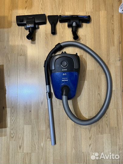 Пылесос Philips Powergo FC 8296/01