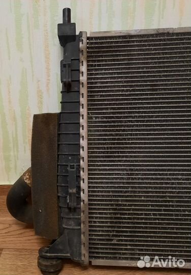 Радиатор основной на Mazda