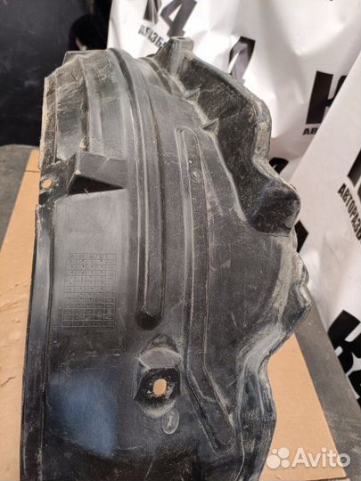 Подкрылок передний левый Nissan Almera classic