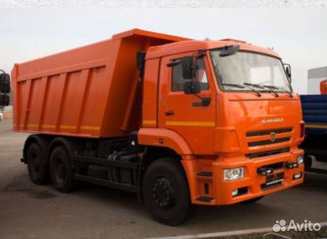 Водитель самосвала