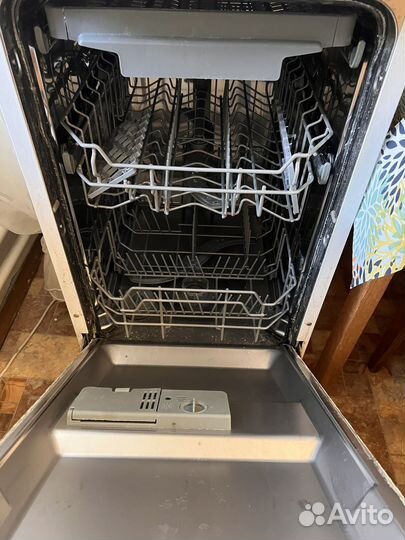 Посудомоечная машина Hansa ZWM6677WEH