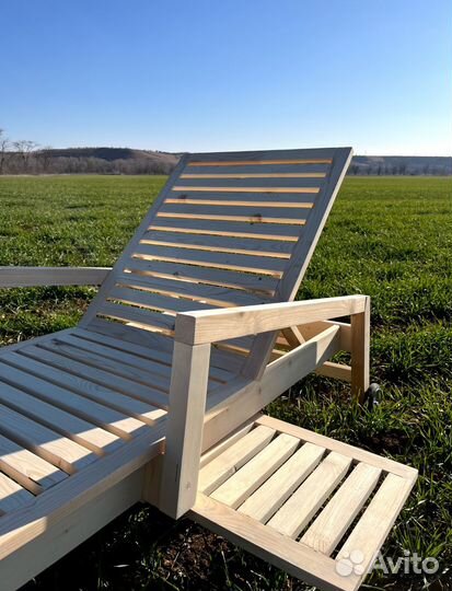 Шезлонг лежак