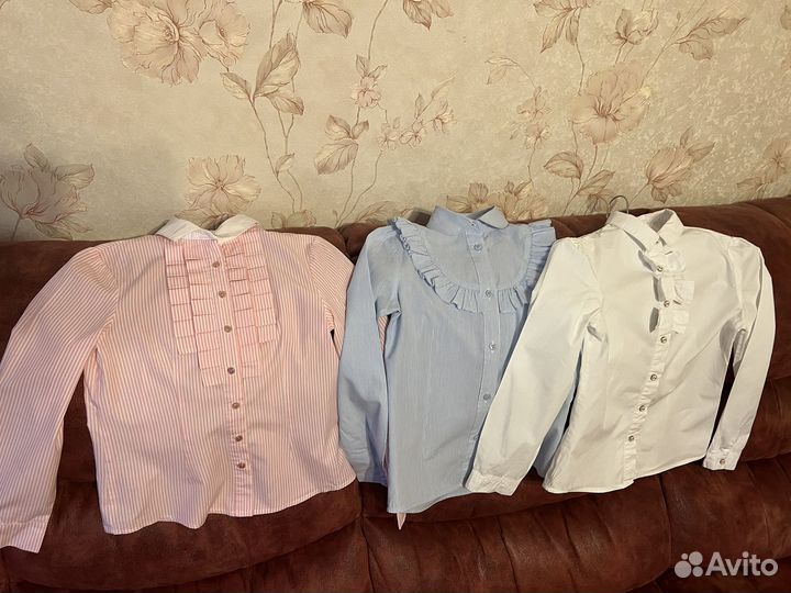 Продам блузки и брюки для школы
