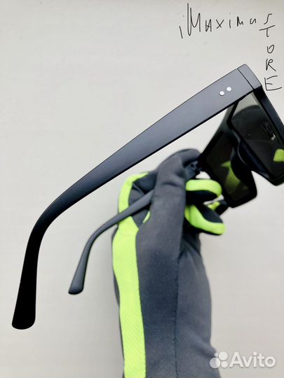 Зеркальные солнцезащитные очки унисекс