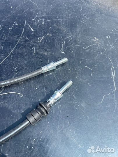 Передний тормозной шланг VW Golf 3