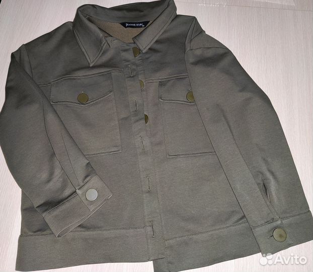 Костюм женский с юбкой 42 44