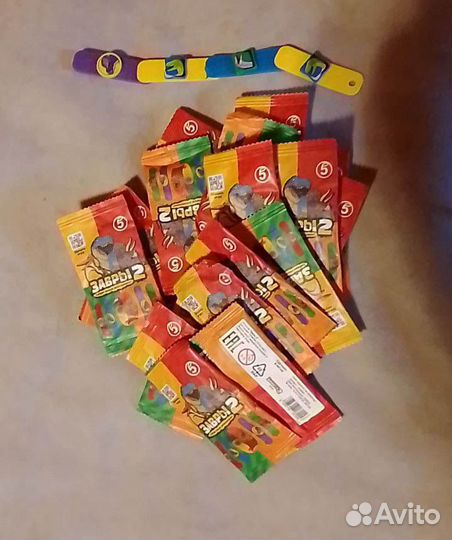 Прилипалы, тролли, каваи, карточки, монеты