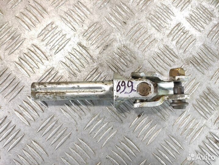 Кардан рулевой нижний Volkswagen Transporter T5