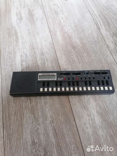 Синтезатор музыки 
