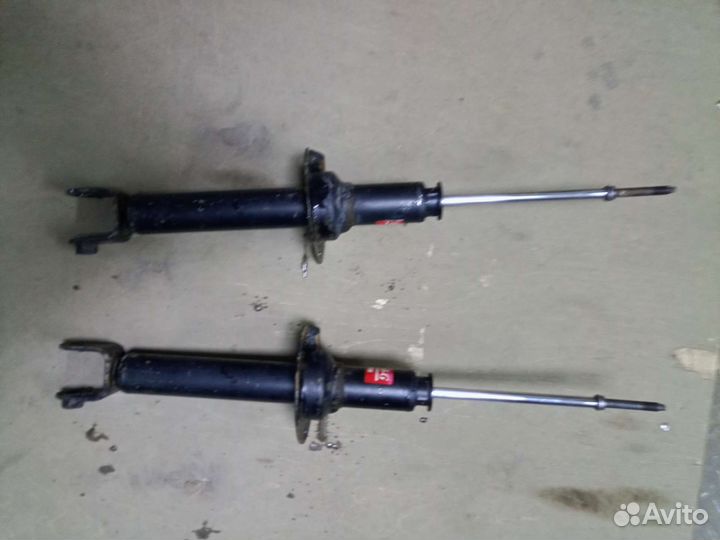 Амортизаторы задние Хонда аккорд 8
