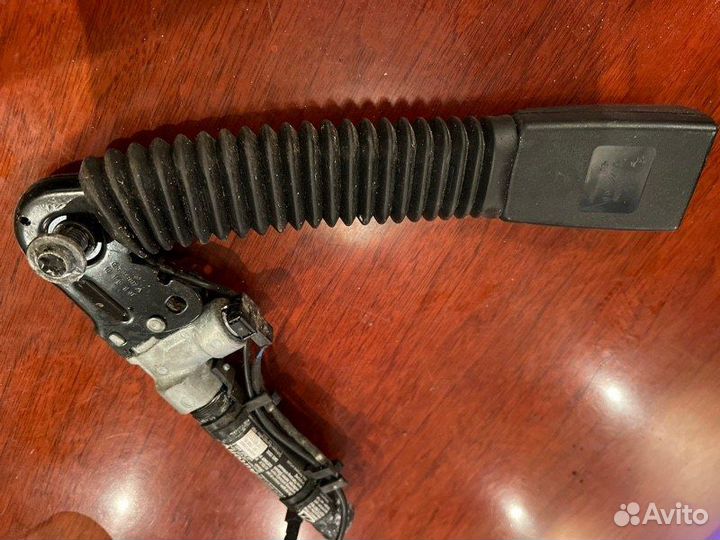 Ремень безопасности с пиропатроном передний правый