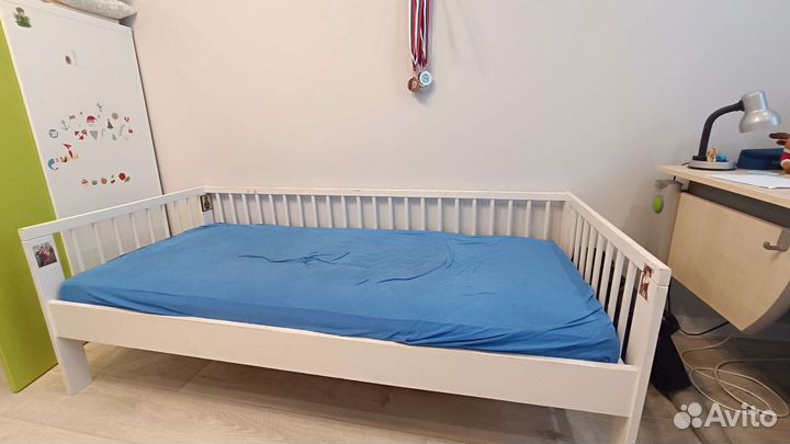 Детская кровать IKEA с матрасом