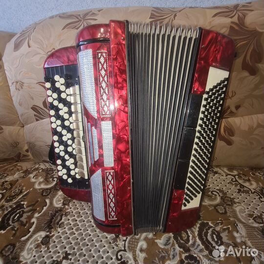 Баян Фиротти