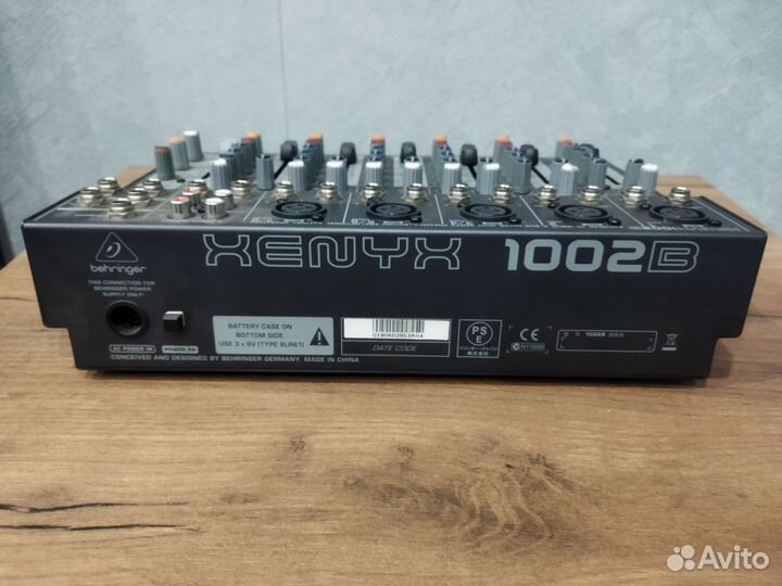 Микшерный пульт behringer xenyx 1002B