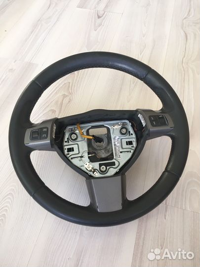 Мультируль с накладками Opel Astra H / Zafira B