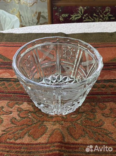 Хрустальная ваза