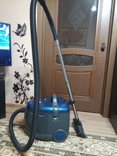 Пылесос LG моющий