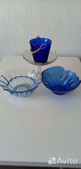 Кувшин со стаканом, посуда из цветного стекла