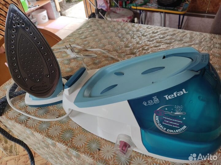 Утюг с парогенератором tefal