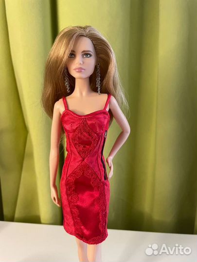 Кукла барби и кукла Наталья Водянова