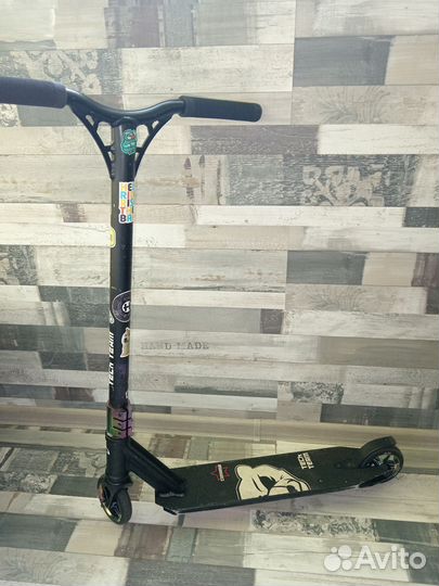 Трюковой самокат