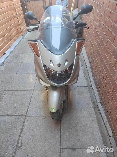 Макси скутер