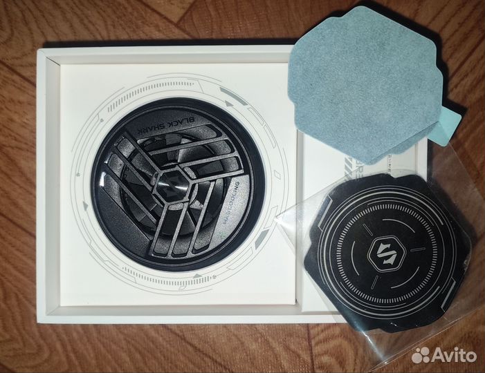 Black shark magnetic cooler