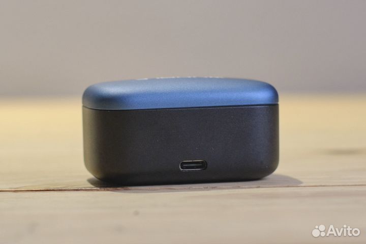 Noble Audio FoKus Mystique blue