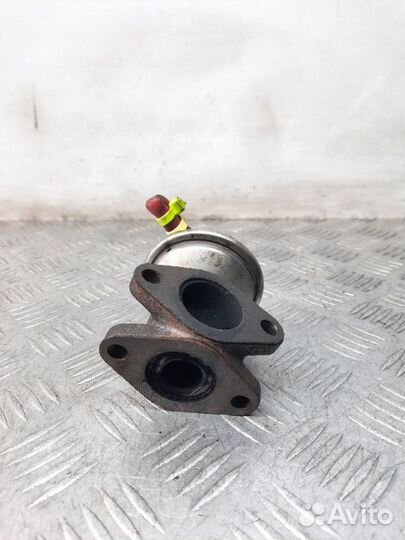 Клапан EGR Volkswagen Passat седан 2.5 AKN 2001