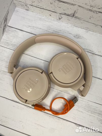 Беспроводные наушники jbl tune 500bt розовые pink