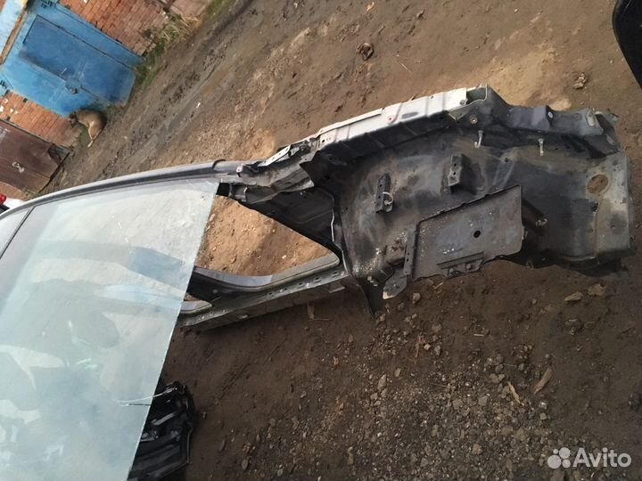 Заднее крыло Ssang Yong Kyron