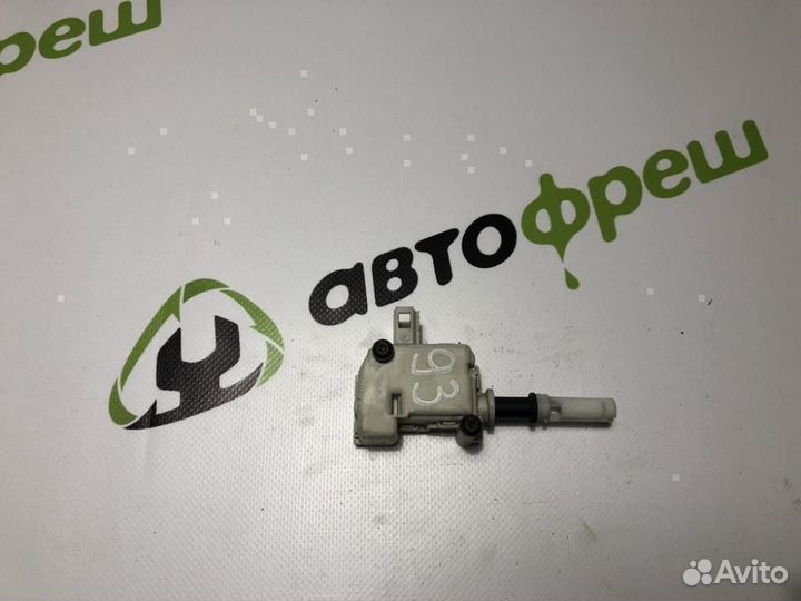 Замок лючка бензобака Porsche Cayenne