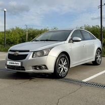 Chevrolet Cruze 1.6 AT, 2011, 233 000 км, с пробегом, цена 600 000 руб.