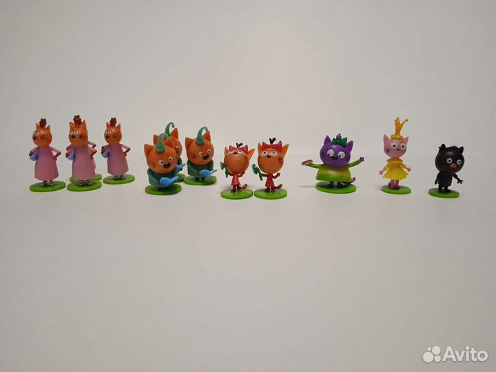 Игрушки из киндера. Мимимишки, Три кота, Гарри Пот