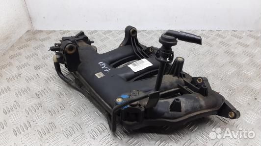 Впускной коллектор бензиновый mercedes benz C-clas