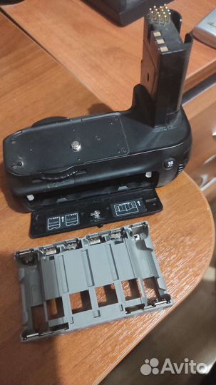 Батарейный блок MK-D90 для Nikon D90, D80