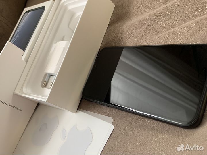 iPhone xr 128 gb идеальный