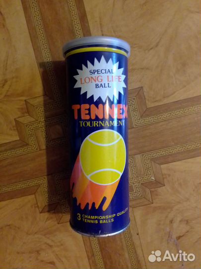 Теннисный мяч