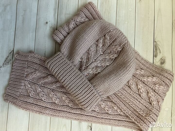 Женский шарф с шапкой