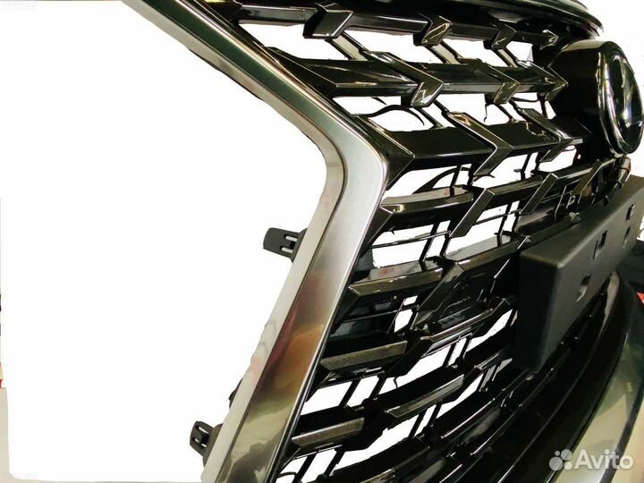 Обвес Lexus LX570 LX450d Стиль Heritage Tommy U696