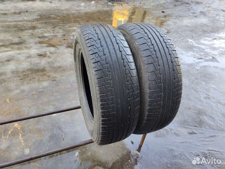 Kumho Road Venture ST KL16 235/65 R17