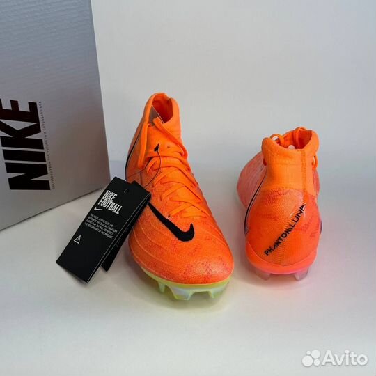 Футбольные бутсы nike phantom luna